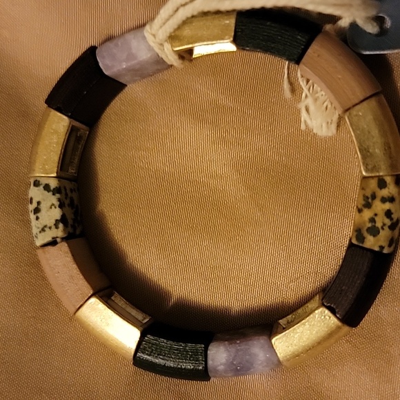 Universal Thread bracelet - Picture 2 of 4